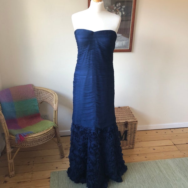 Vintage nachtblaues Kleid, figurbetontes Abendkleid, blaues trägerloses Kleid, Vintage 90er Abendkleid, UK 12 US 8, 05230500
