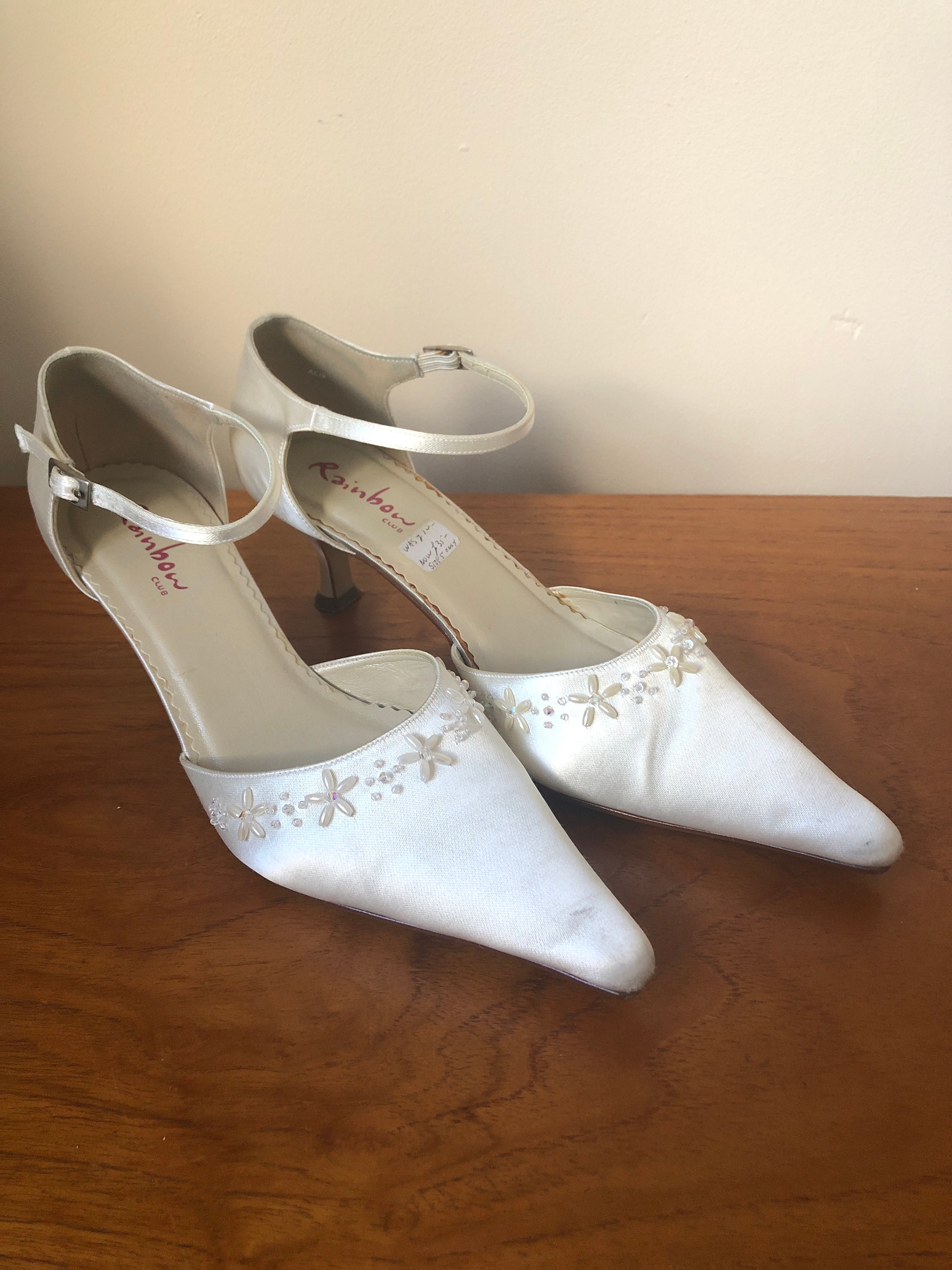 Vintage kitten heels ivory satin shoes sixties style two Etsy
