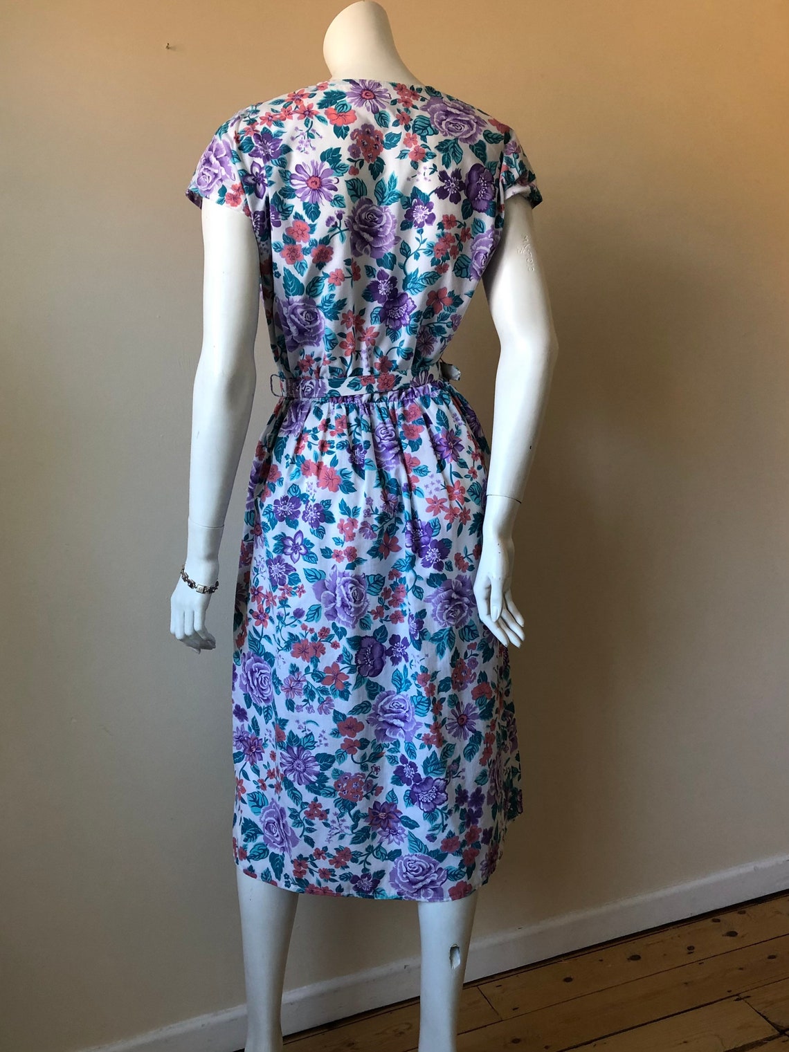 Vintage day dress 1970s 1980s spring wedding guest purple