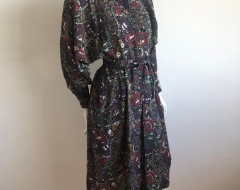 Vintage dress, 1970s floral blouson, Dereta secretary style dress, vintage workwear, theatre costume, 01230500