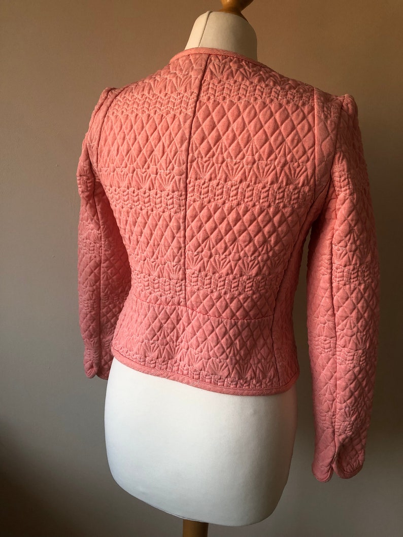 Vintage quilted jacket pink fitted jacket zipper zip detailing sport luxe UK 8-10 1980s 1990s style salmon pink Stradivarius 11190200
