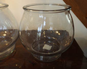 one clear glass fish tank,bowl Fish Aquarium. Mint. Great for real or fake aquarium with floating candles.Gift idea.