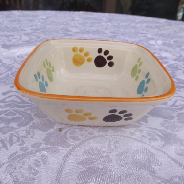 Porcelain bowl. cat feeder, white with multicolored decor. Mint. Gift idea