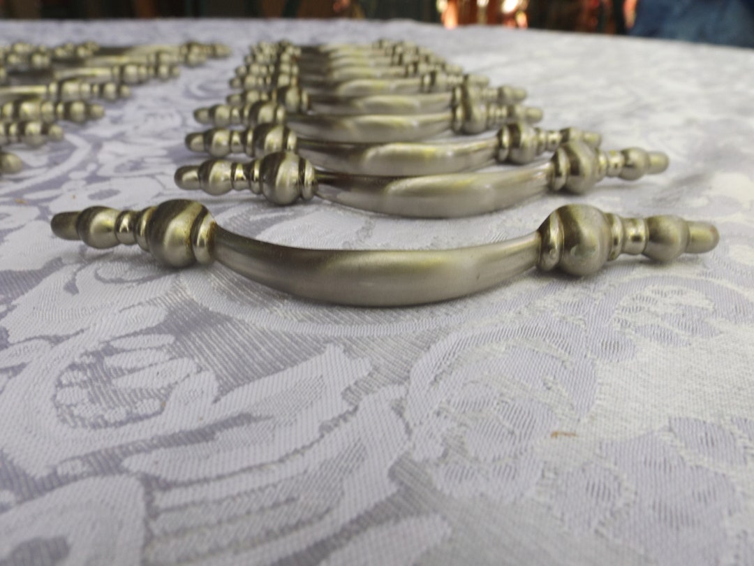 Set Lot of 30 Vintage Brass Door Knobs Knobs, Drawer Pulls