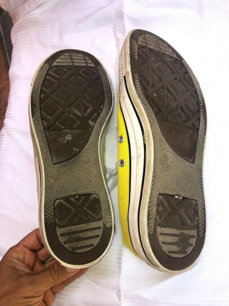 Low Top Chuck Tailors in different colors