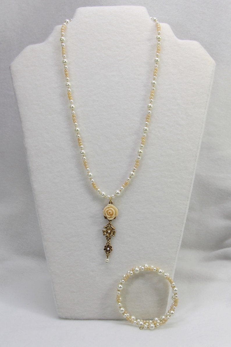 OOAK Jewelry Beautiful Antique White Rose on Antique Gold Pendant Necklace 2pc Set with Double Wrap Memory Wire Bracelet