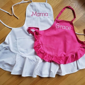 Mommy & me coordinating ruffled aprons