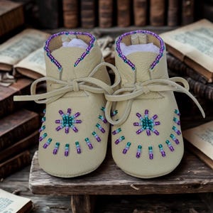 Handmade Beaded Deerskin Baby Moccasins: Native American Soft Sole Shoes