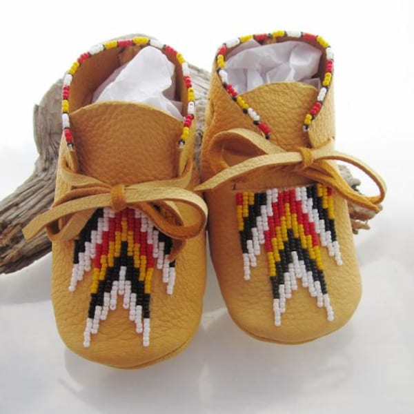 Brown leather beaded baby moccasins, Red white black and yellow beaded infant mocs, newborn keepsake shower gift, Baby christmas gift, moccs