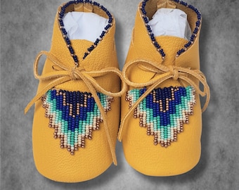Beaded Leather Baby Moccasins: Soft Deer Hide Crib Shoes