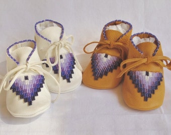 Purple, Lavender & White Baby Girl Moccasins, Mother's Day Gift, Girl's Birthday Gift, Soft Soled Leather Crib Booties