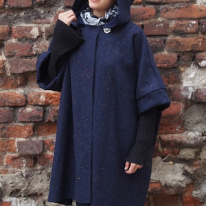 Poncho con capucha para mujer, poncho largo, abrigo de lana con capucha, abrigo extragrande, capa de lana para invierno, abrigo moderno de talla grande, mangas midi, Nara KP019