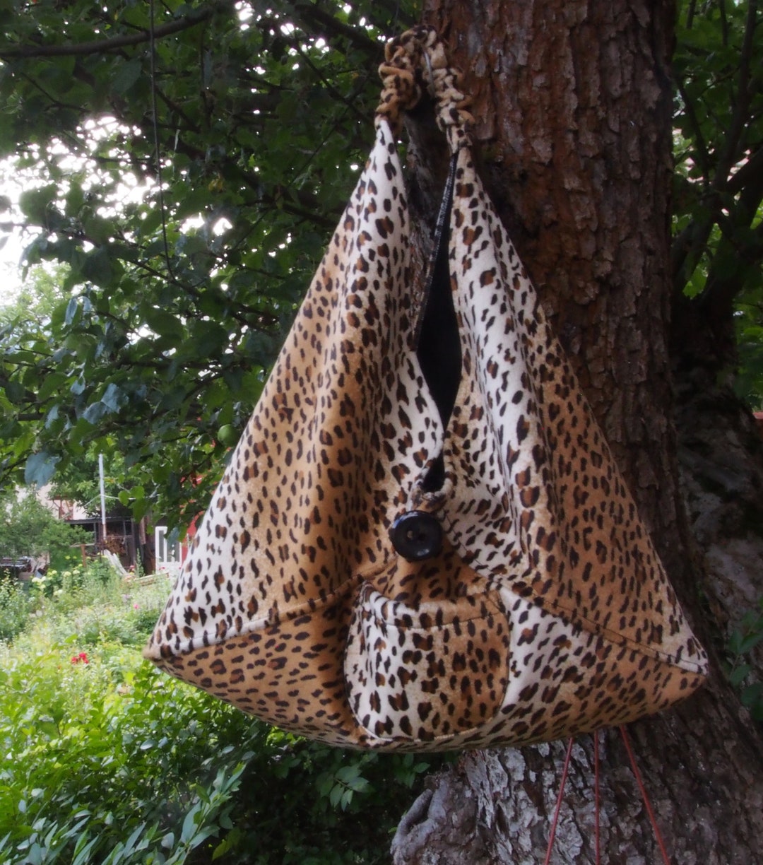 Leatherette Bag, Leopard Right Japanese Bag, Triangle Tote