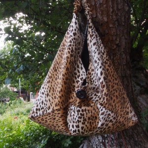 leatherette Bag, Leopard Right Japanese Bag, Triangle Tote Bag, Large Tote Bag, Gift Idea & Nara CH012