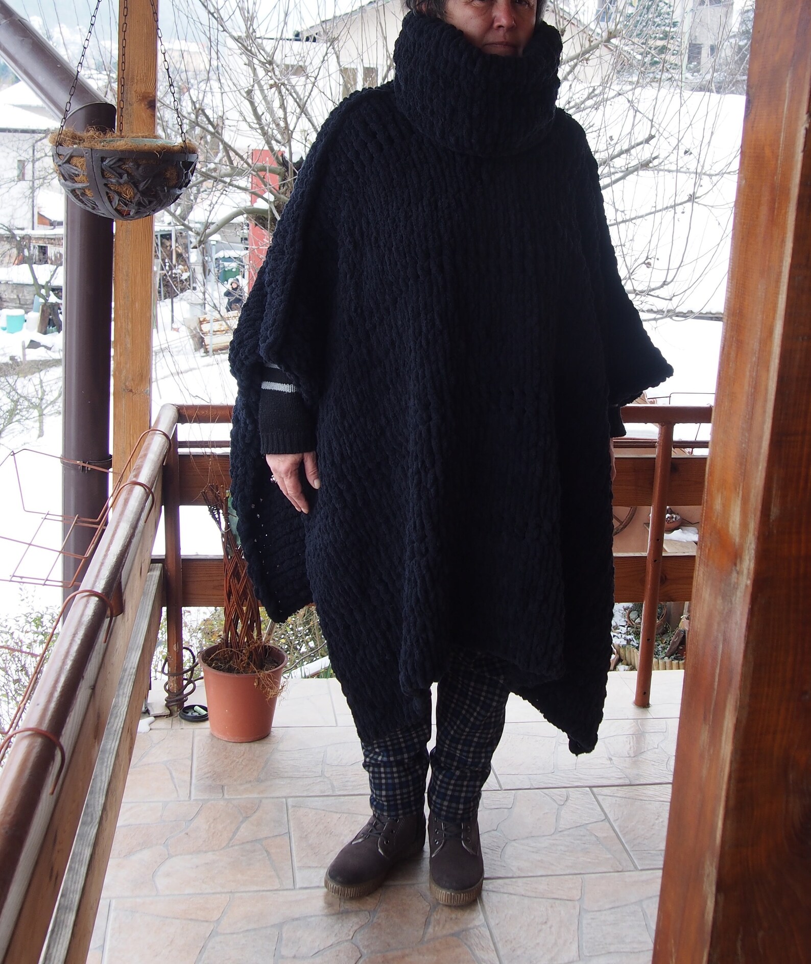Black Chunky Knit Poncho Hooded Knit Poncho Bulky Knit Etsy