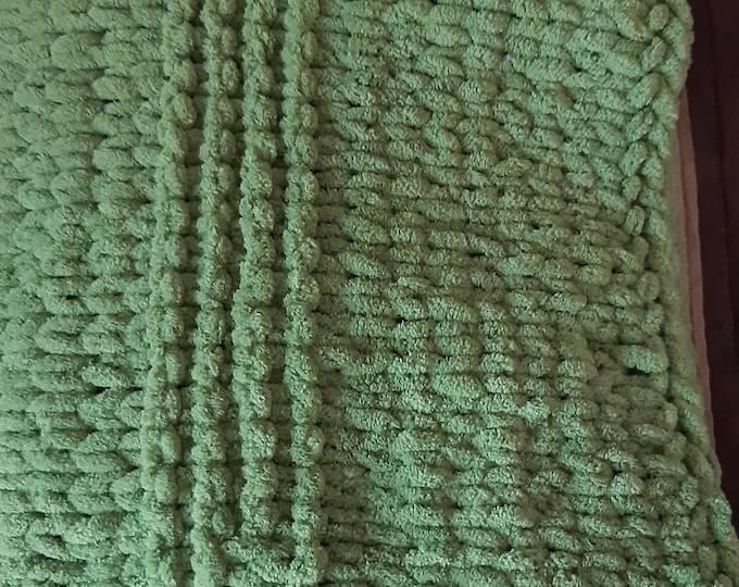 Chunky Knit Blanket, , fuzzy hand knit  throw blanket ( available in a variety of colors) OD001