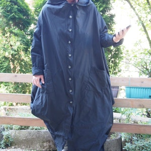 Poncho de lluvia suelto, capa de lluvia con capucha, impermeable para mujer,  poncho de lluvia de talla grande, chaqueta de lluvia con capucha, chaqueta  de viento para mujer, Nara SHP014 
