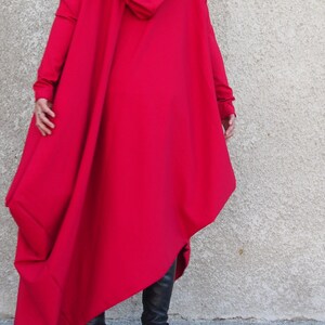 Cárdigan maxi rojo, cárdigan con capucha, abrigo de algodón rojo, sudadera con capucha maxi para mujer, sudadera con capucha deconstruida, abrigo asimétrico, chaqueta kimono, Nara GIL032 imagen 9