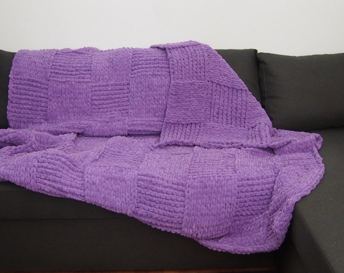 Chunky Knit Blanket, , fuzzy hand knit throw blanket ( available in a variety of colors) OD003