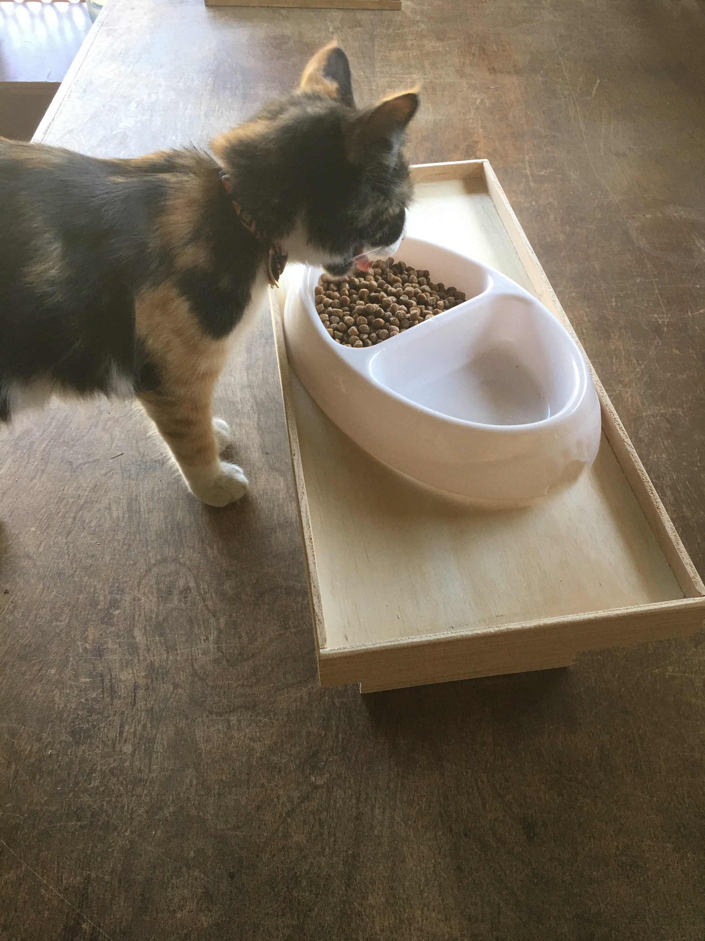 Huntley Pet Berjen Table Elevated Double Bowl Pet Feeder, Brown Wash