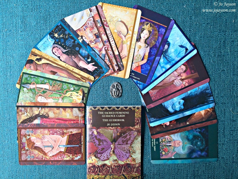 The Sacred Feminine Guidance Cards oracle deck and Guidebook image 1