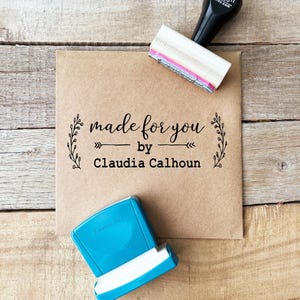 Hecho a mano por Stamp - Hecho con amor por Rubber Stamp, Sello autoentintable personalizado, Hecho a mano con amor, Regalos para mamás creativas 10168