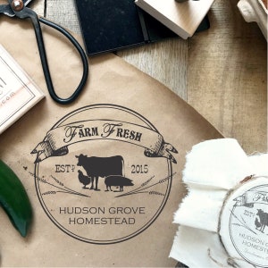 Bauernhof Stempel, Individueller Bauernhof Logo Stempel, Gehöft Logo Design Stempel, Bauernhof Frisches Tier Stempel, Personalisierter Eierkarton Stempel CS-10384