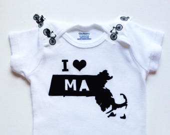 Massachusetts Baby. I love MA // Unique baby. Hipster baby. Hipster baby boy. Hipster baby girl. Funny baby. Miracle baby. Mama baby.