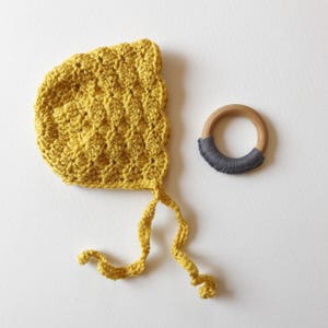 The Michele Bonnet // Baby bonnet. Handmade bonnet. Crochet bonnet. Vintage bonnet. Baby girl bonnet. Newborn photography prop bonnet.