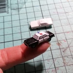 POLICE CAR, PLYMOUTH  N scale. Resin 3D made painted or unpainted available. Player pieces, tokken.