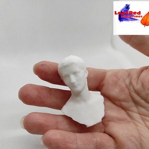 CALIGULA Roman emperor. CUSTOM miniature sculpture. Miniature scale (Dollhouse, diorama, scene, cake decoration). Paint ready 3D printed.
