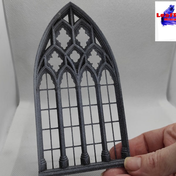 Raam GOTHIC glas-in-lood Miniatuur. Diorama, Poppenhuisschaal. Aangepaste grootte en meer modellen beschikbaar. Gepersonaliseerd cadeau. Model III