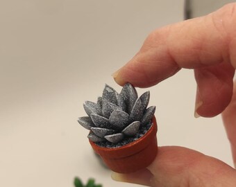 Miniature AGAVE VICTORIA Plant | Succulent Miniature | Fake Succulent | Diorama Plant | Dollhouse Decor. 27mm (1")