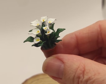 Miniature plant CALLA LILY.  31mm (1.2"). 3D | Diorama Plant | Dollhouse Miniature