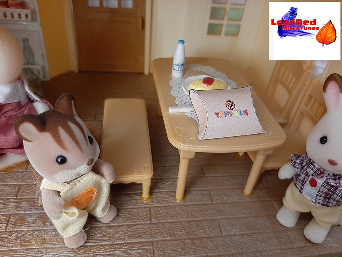 calico-critters-scale-delivery-boxes-amazon-seur-walmart-etsy