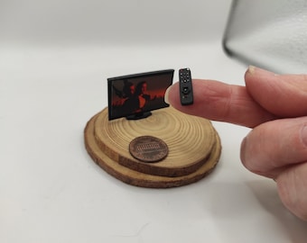 Mini TV LCD per diorama con controller. Scala 1/6, 1/12, 1/24.