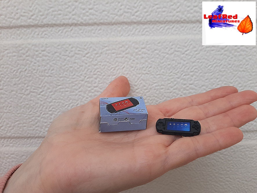 PSP SONY. Console miniature avec boîte