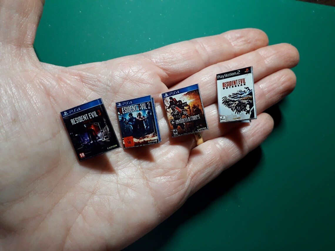 Resident Evil Miniature Video Games Collector's Set. ART Etsy