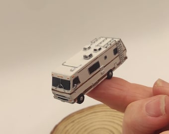 Vintage Camper Miniature N Scale 1:160 | Retro RV Model | Model Railway Diorama | Custom Available. 1.87" (47mm).