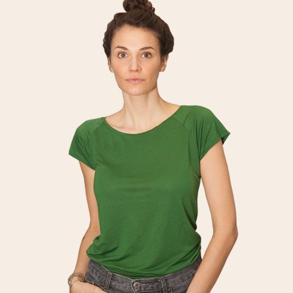 Greta Blanko V2 - Fair gehandeltes Basic Tencel Frauen T-Shirt - Grün