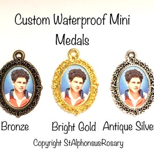 One (1) Catholic Mini Medal | Blessed Carlo Acutis | Patron of the Internet | Choice of Bronze, Bright Gold or Antique Silver | STA-101-11