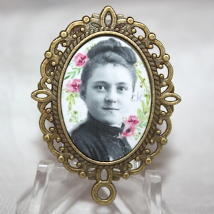 Rosary Gifts Custom  Rosary Center Part/St. Therese of Lisieux | Choice of Antique Silver, Antique Gold or Antique Bronze | STA-101-227
