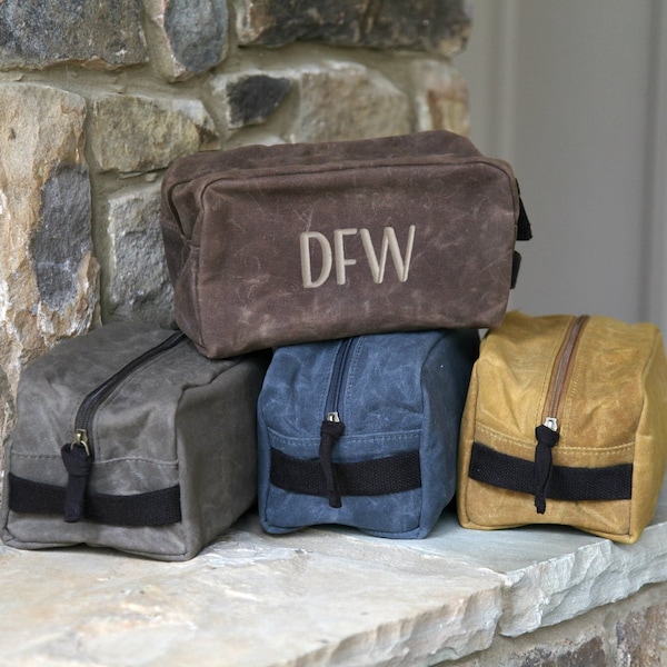 Personalized Mens Toiletry Bag, Dopp Kit for Men, Waxed Canvas Bag, Groomsmen Bag Dopp Kit, Personalized Dopp Kit, Graduation Gift Monogram