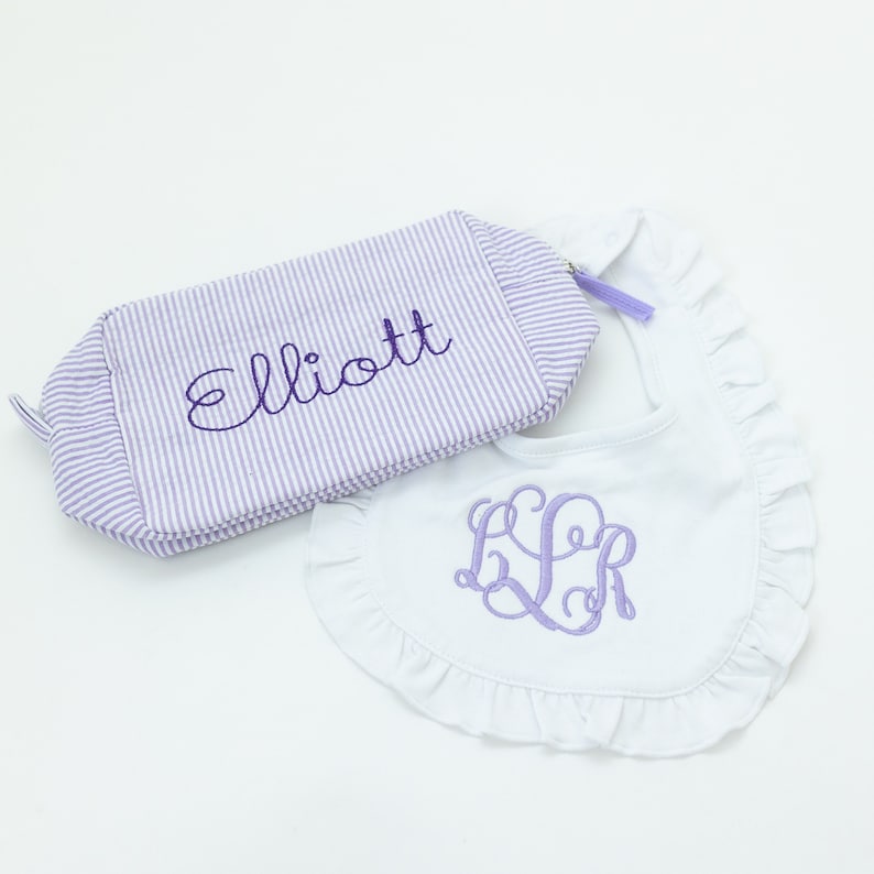 Monogrammed Ruffle Baby Bib, Personalized Bibs, First Birthday Bib, Newborn Baby Shower Gift, Cake Smash Outfit, Custom Baby Bib, Niece Gift Bild 4