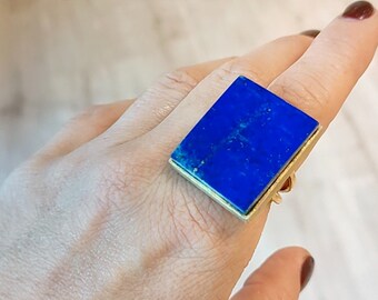 Handmade Lapis Lazuli Cocktail Ring: 18K Gold Plated Silver.