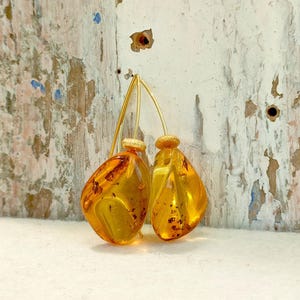 Yellow baltic Amber dangle earrings.Color natural genuine amber earrings.Shiny yellow amber women earrings with golden silver.Unique earring