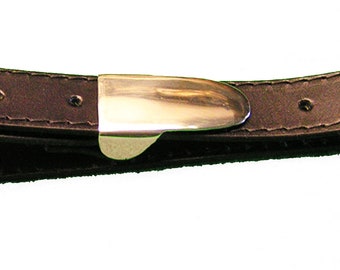 discreta fibbia a cintura Kupa realizzata in nichel argento
