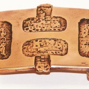 handmade belt buckle H made of solid copper