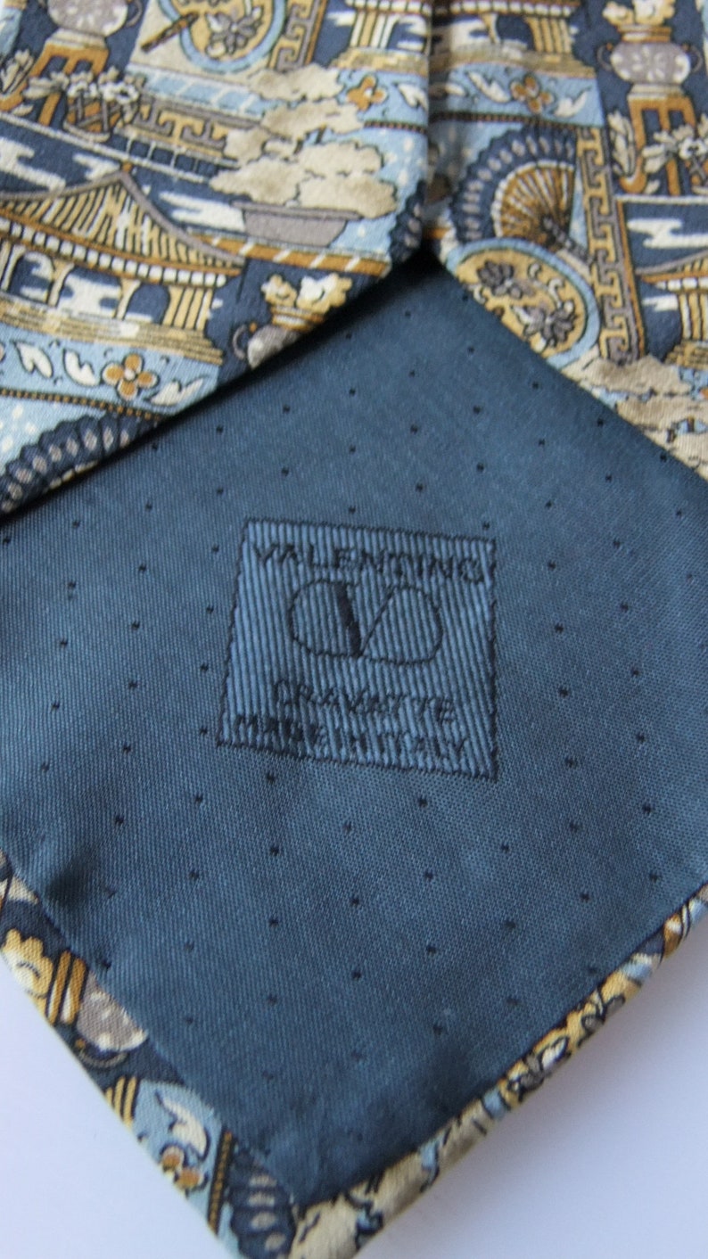 valentino tie