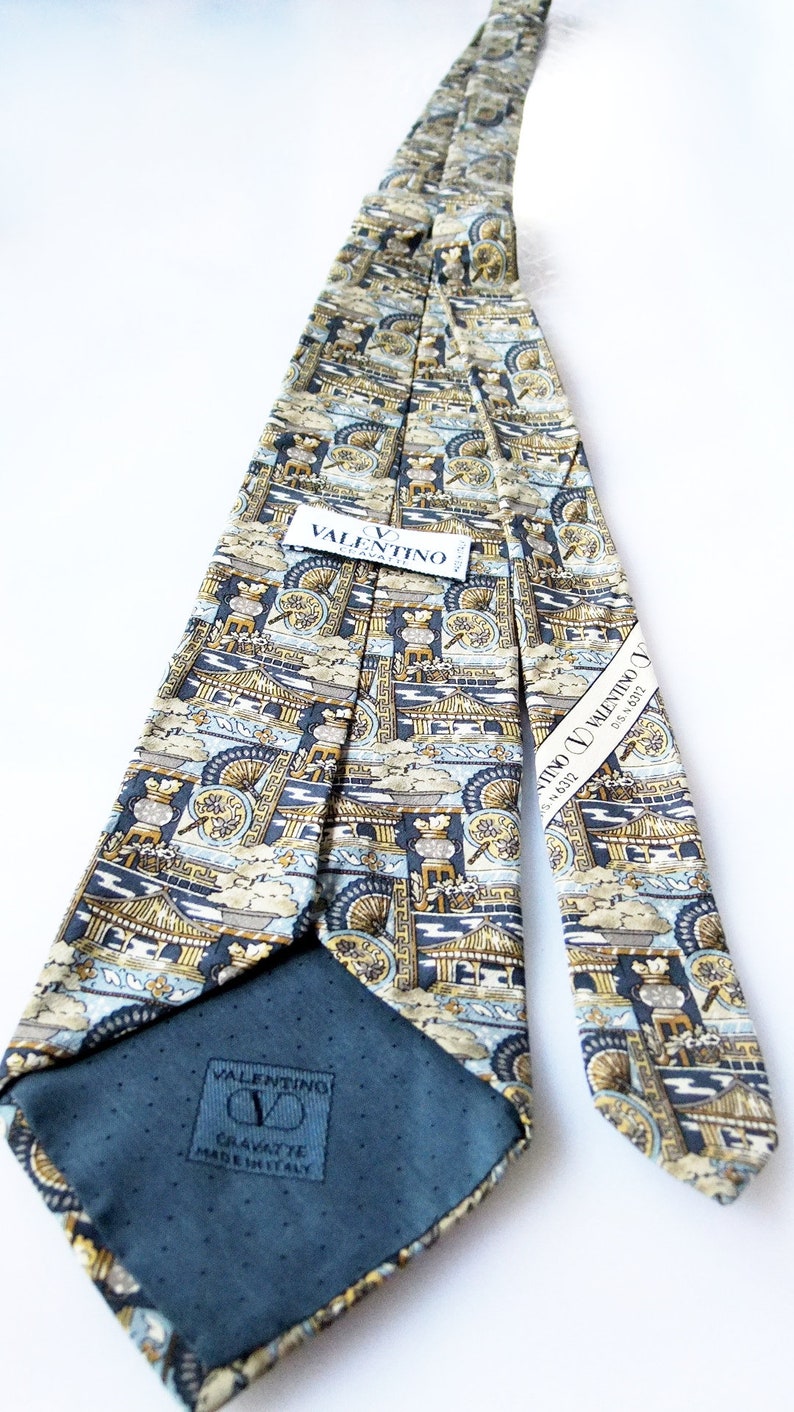 valentino tie